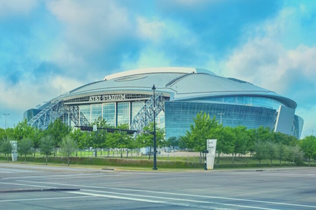 Dallas Cowboys-Fly Girl Travel